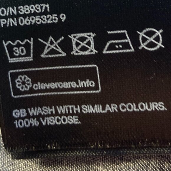 H&M SZ XL Black & White button front longer length shirt neutral comfy office - Picture 7 of 8